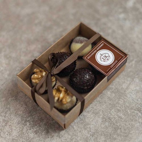 Box with 06 Brigadeiros
