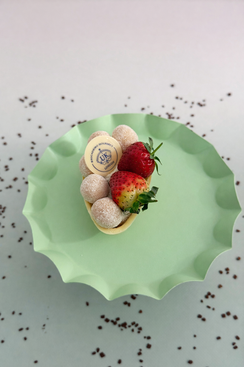 easter belgian milk chocolate eggshel